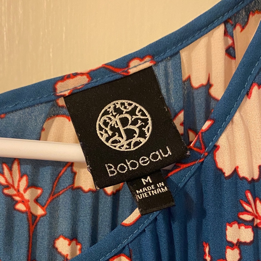 Bobeau Blue Floral Sleeveless Blouse - Picture 2 of 3